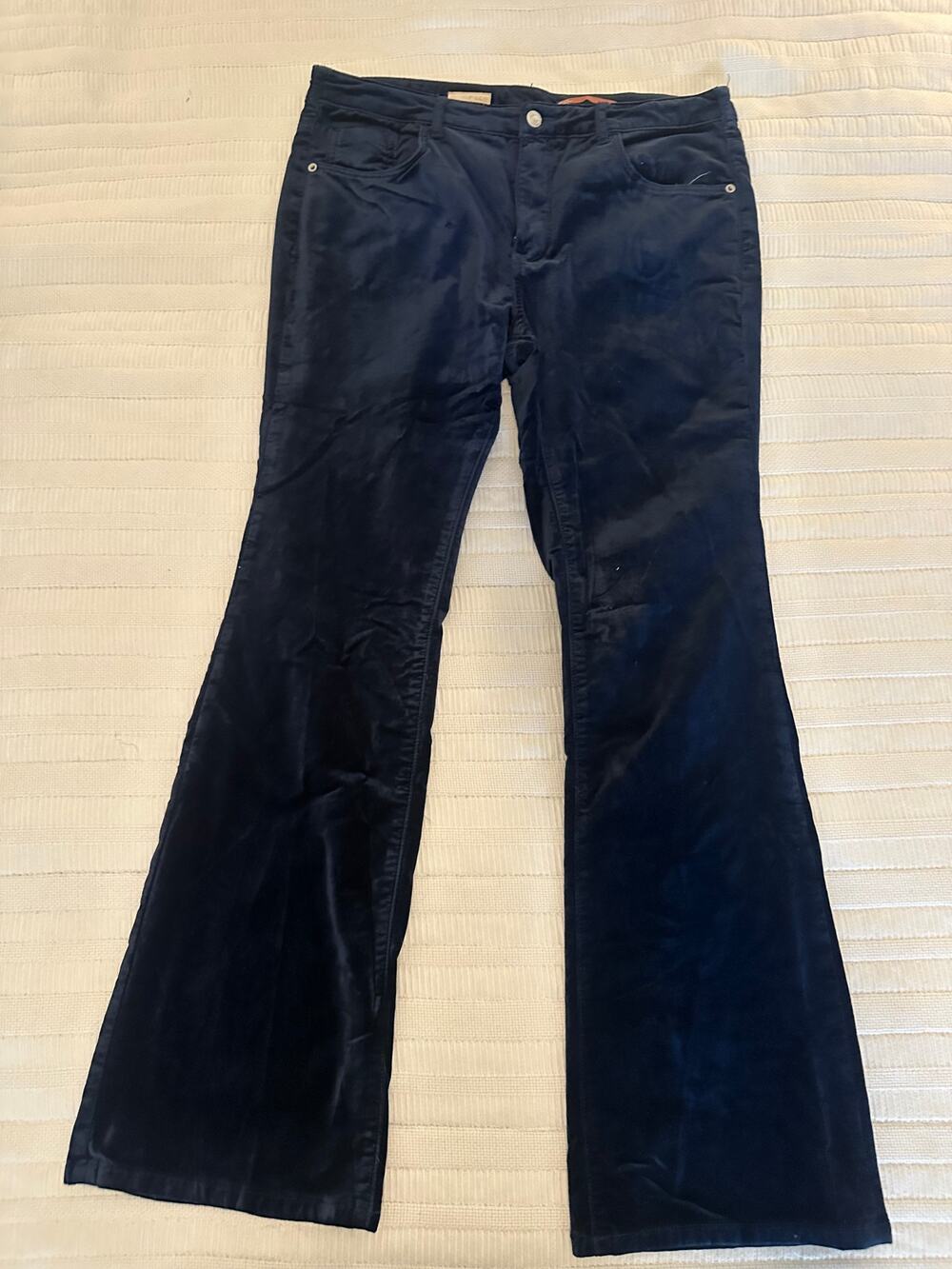 Pilcro 32 The Demilune Boot Velvet Jeans